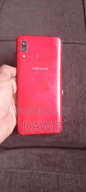Samsung Galaxy A30 64 GB Red