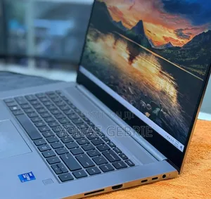 New Laptop HP 16GB Intel Core i7 SSD 512GB