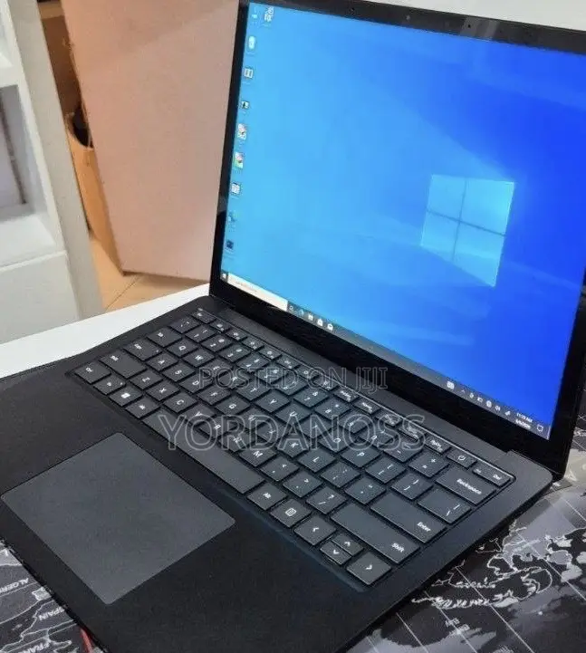 New Laptop Microsoft Surface Laptop 5 16GB Intel Core i7 SSD 512GB