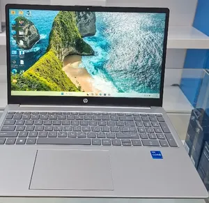 New Laptop HP EliteBook 840 G7 8GB Intel Core i5 SSD 512GB