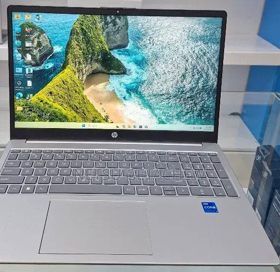 New Laptop HP EliteBook 840 G7 8GB Intel Core i5 SSD 512GB