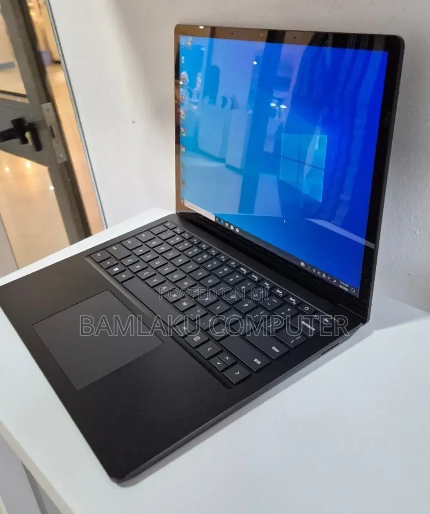 New Laptop Microsoft Surface Laptop 5 16GB Intel Core i7 SSD 512GB