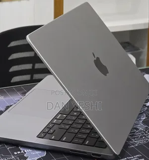 New Laptop Apple MacBook Pro 8GB Apple M3 SSD 512GB