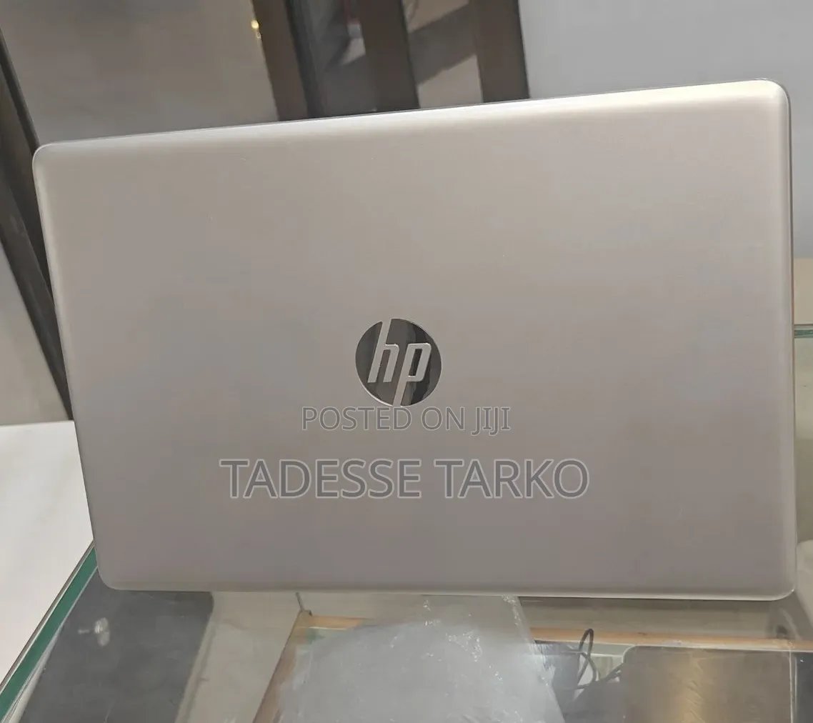 New Laptop HP Stream Notebook 8GB Intel Core i5 HDD 1T