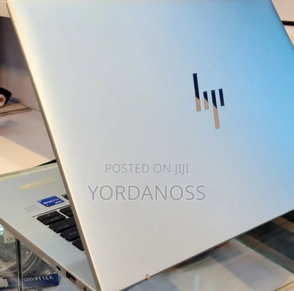 New Laptop HP EliteBook 840 G9 16GB Intel Core i5 SSD 512GB