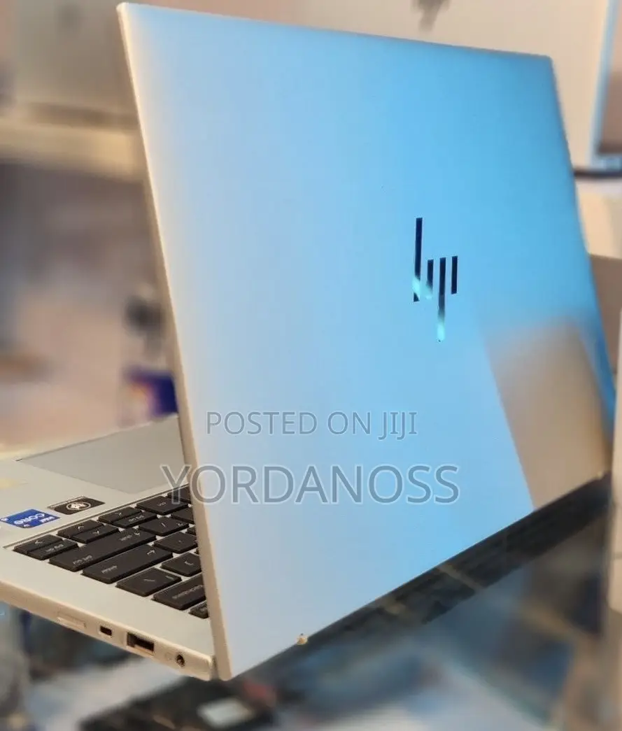 New Laptop HP EliteBook 840 G9 16GB Intel Core i5 SSD 512GB