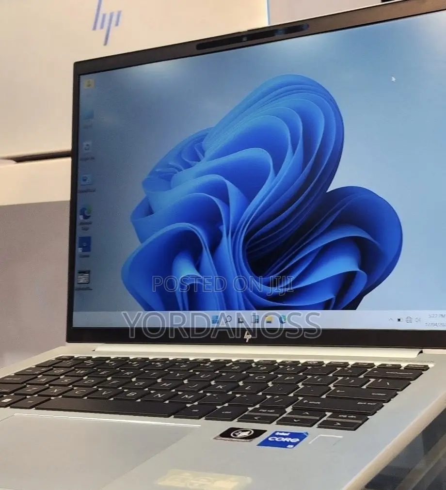 New Laptop HP EliteBook 840 G9 16GB Intel Core i5 SSD 512GB