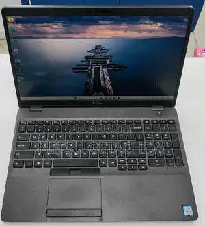 New Laptop Dell Precision 3541 16GB Intel Core i7 SSD 512GB