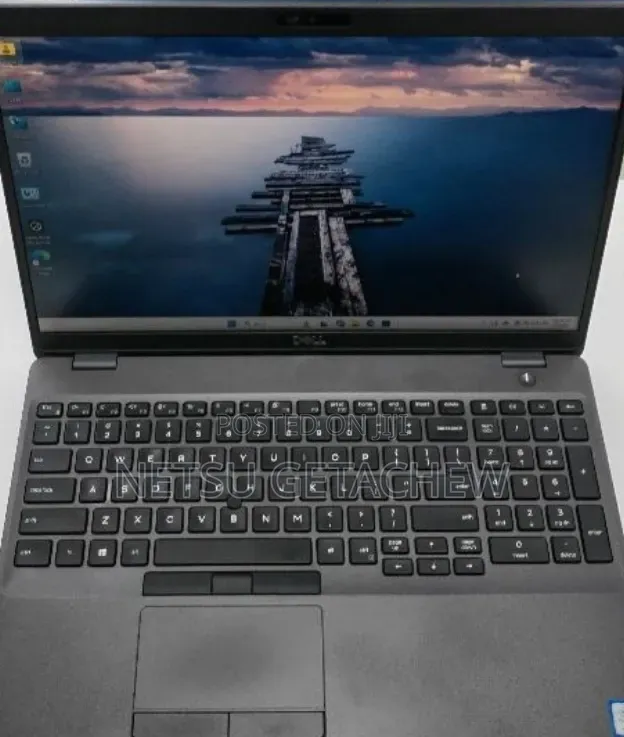 New Laptop Dell Precision 3541 16GB Intel Core i7 SSD 512GB