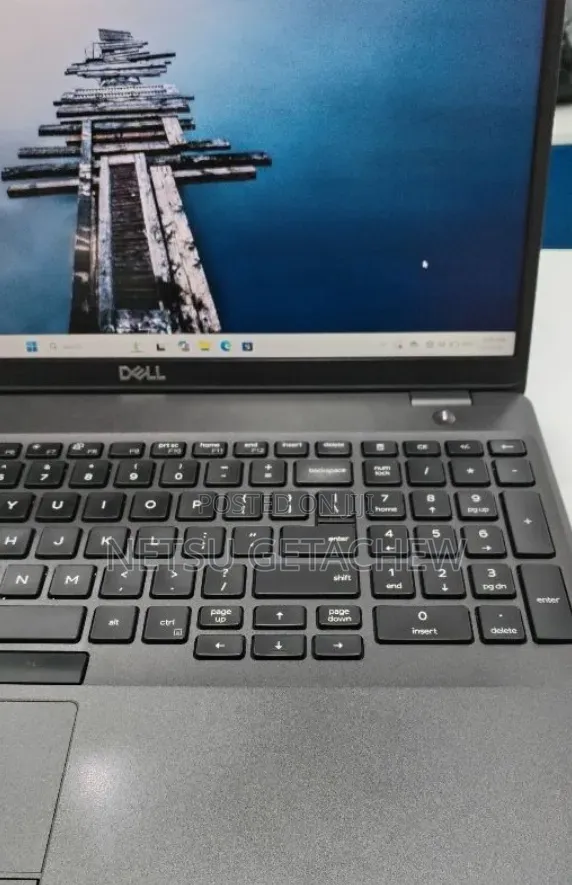 New Laptop Dell Precision 3541 16GB Intel Core i7 SSD 512GB