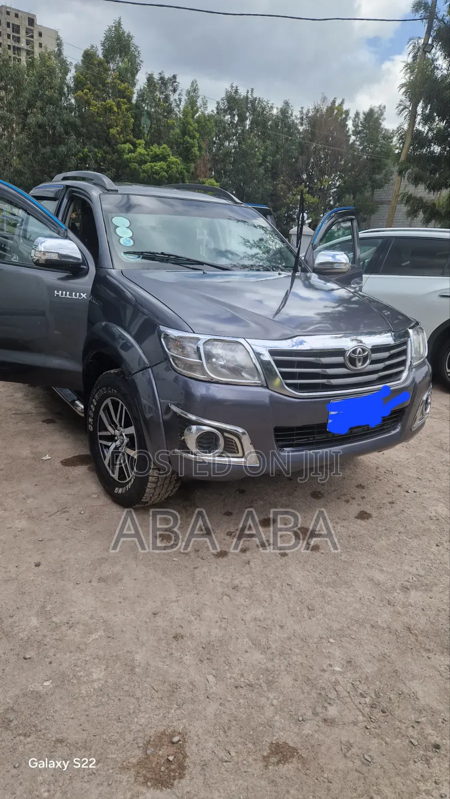 Toyota Hilux 2014 Black