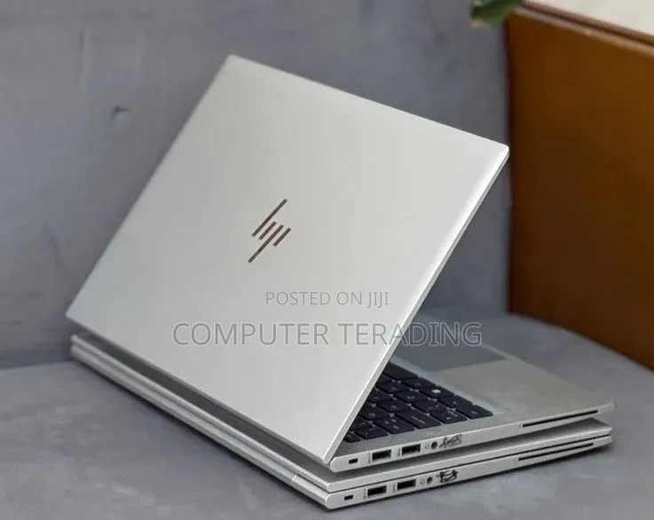 New Laptop HP EliteBook 830 G8 8GB Intel Core i5 SSD 512GB