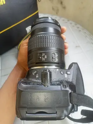 Nikon D5300 ካሜራ (Slightly Used) Price-65000with Battry and Charger