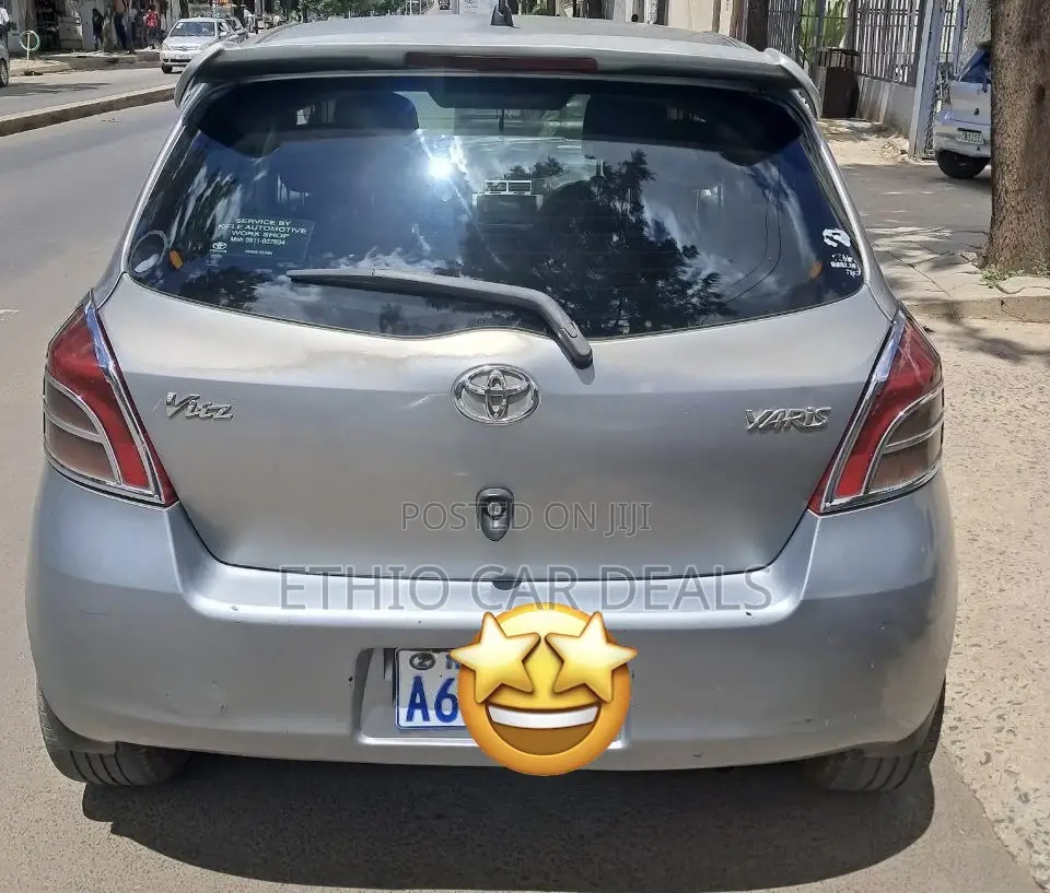 Toyota Yaris 2006 Gray