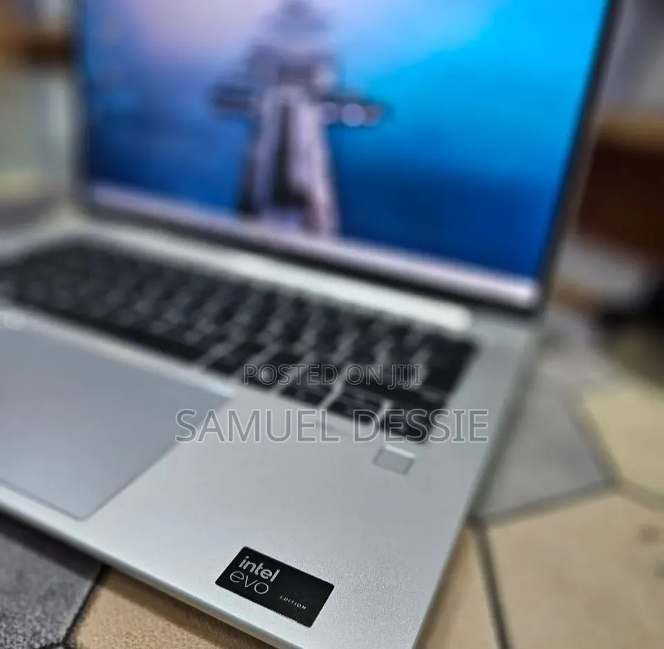 New Laptop HP EliteBook 840 G11 16GB Intel Core Ultra 7 SSD 512GB
