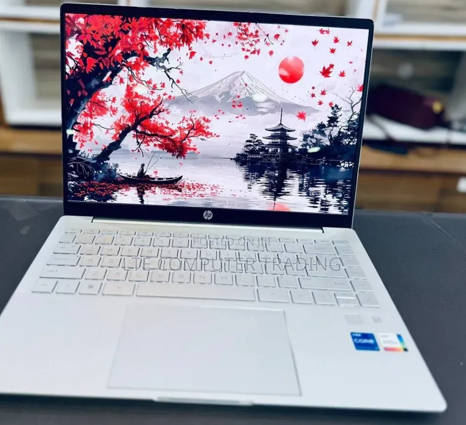 New Laptop HP Pavilion 14 16GB Intel Core i7 SSD 512GB