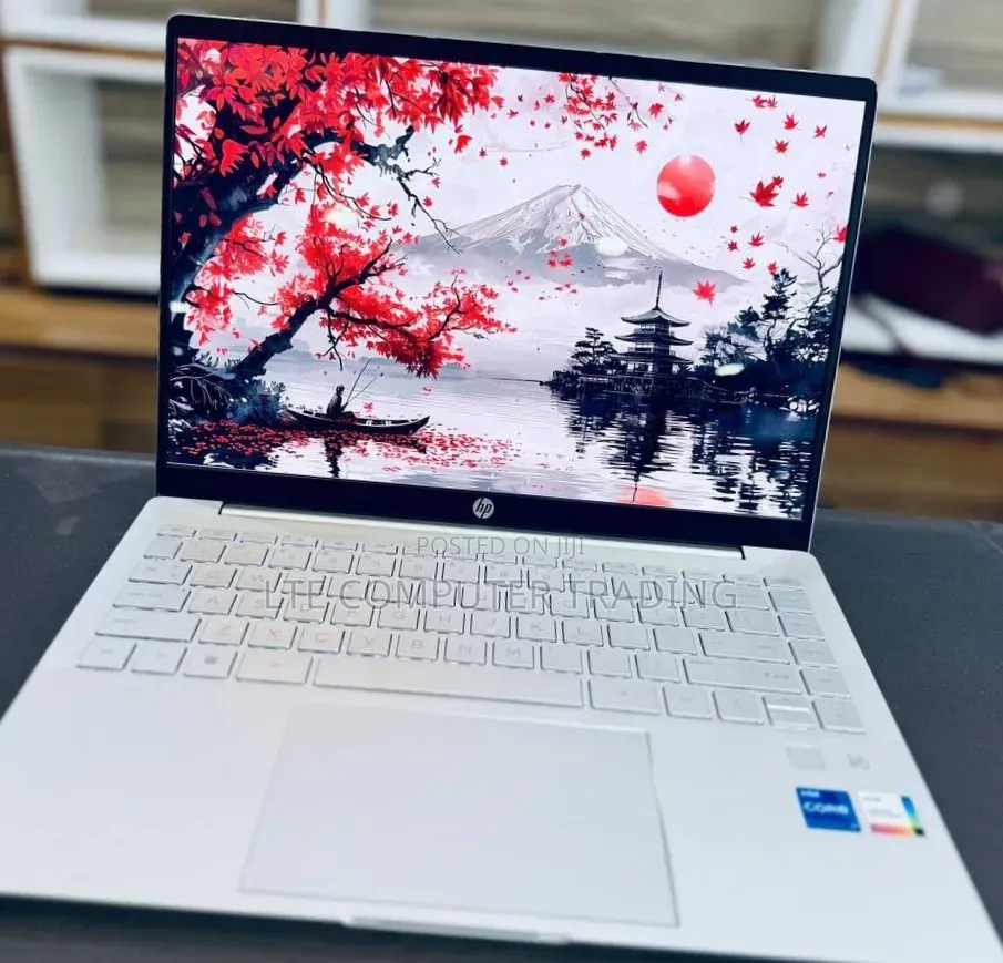 New Laptop HP Pavilion 14 16GB Intel Core i7 SSD 512GB