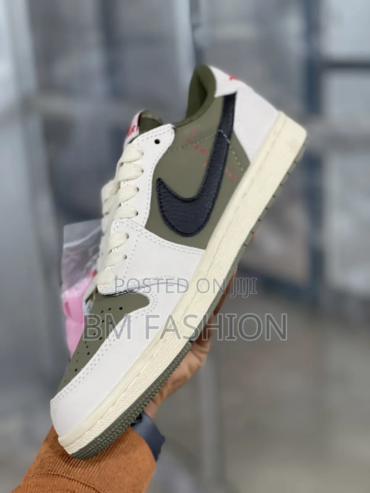Air Jordan 1 Low-Top: Versatile Neutral Tones