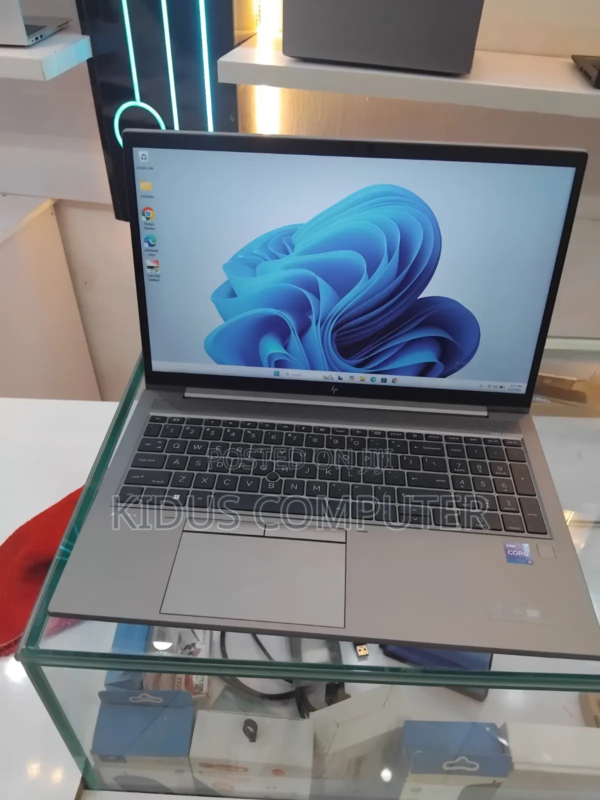 New Laptop HP ZBook Power G7 16GB Intel Core i7 SSD 512GB