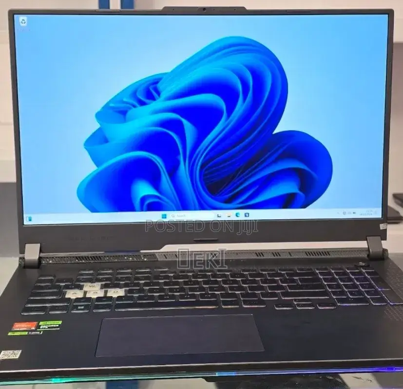 New Laptop Asus G71G 16GB AMD Ryzen 9 SSD 1T