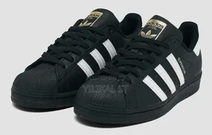Adidas Superstar