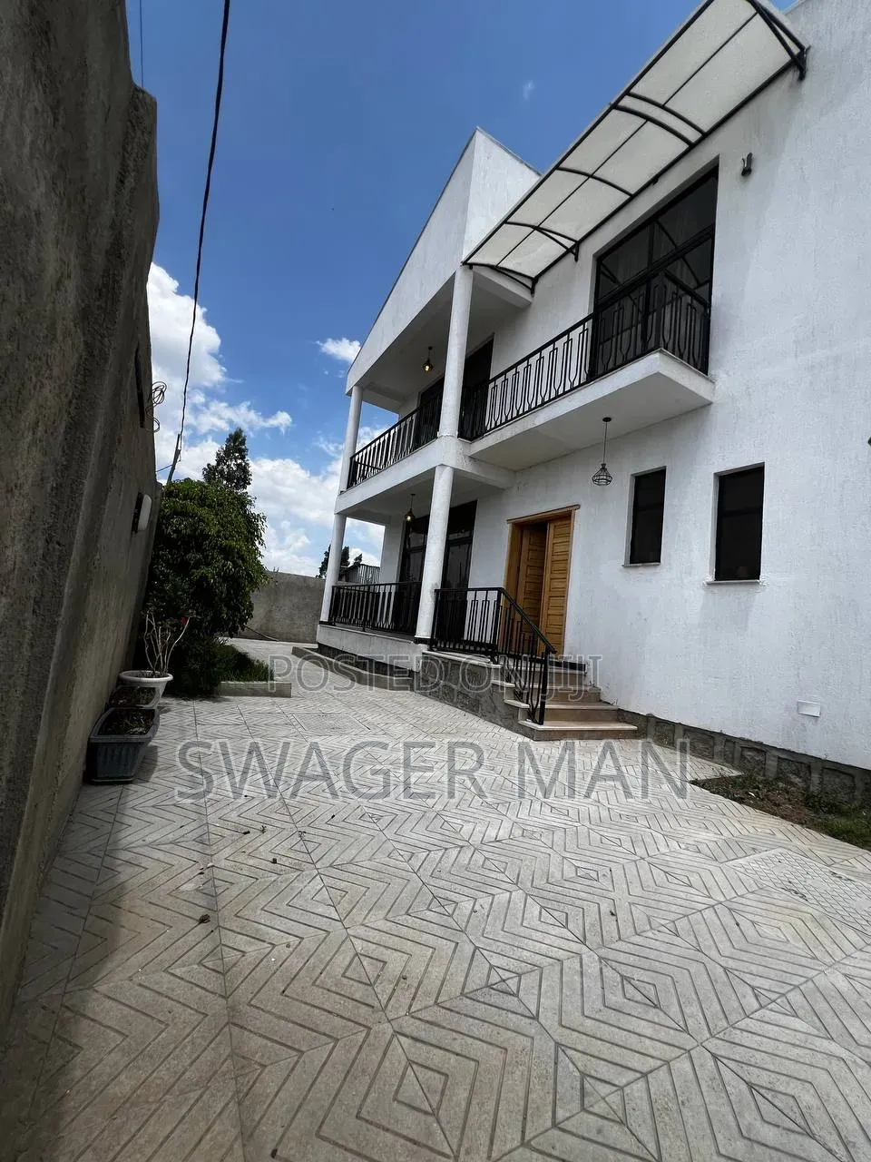 Furnished 6bdrm Townhouse/Terrace in Legetafo Ccd, Yeka for sale