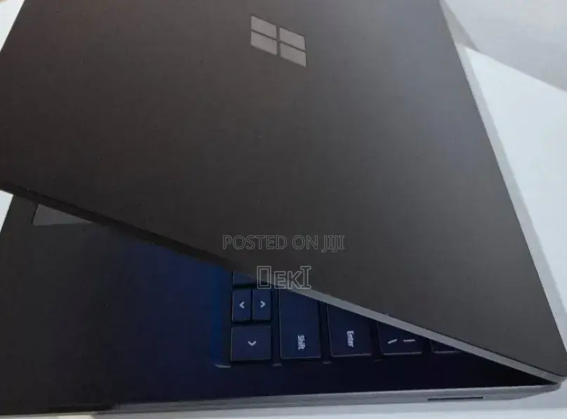 New Laptop Microsoft Surface Laptop 5 16GB Intel Core i7 SSD 512GB