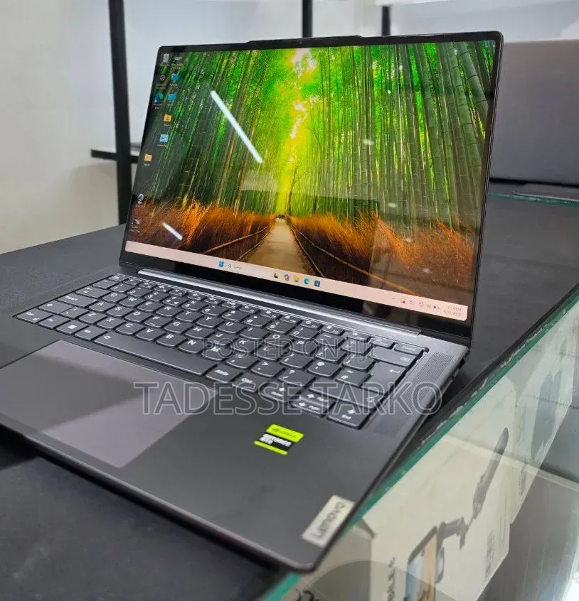 New Laptop Lenovo ThinkPad Yoga 32GB AMD Ryzen 7 SSD 512GB