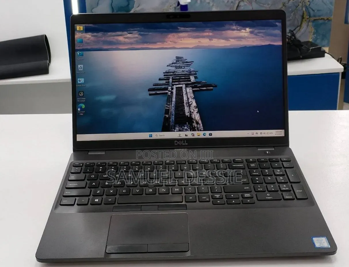 New Laptop Dell Precision 3541 16GB Intel Core i7 SSD 512GB