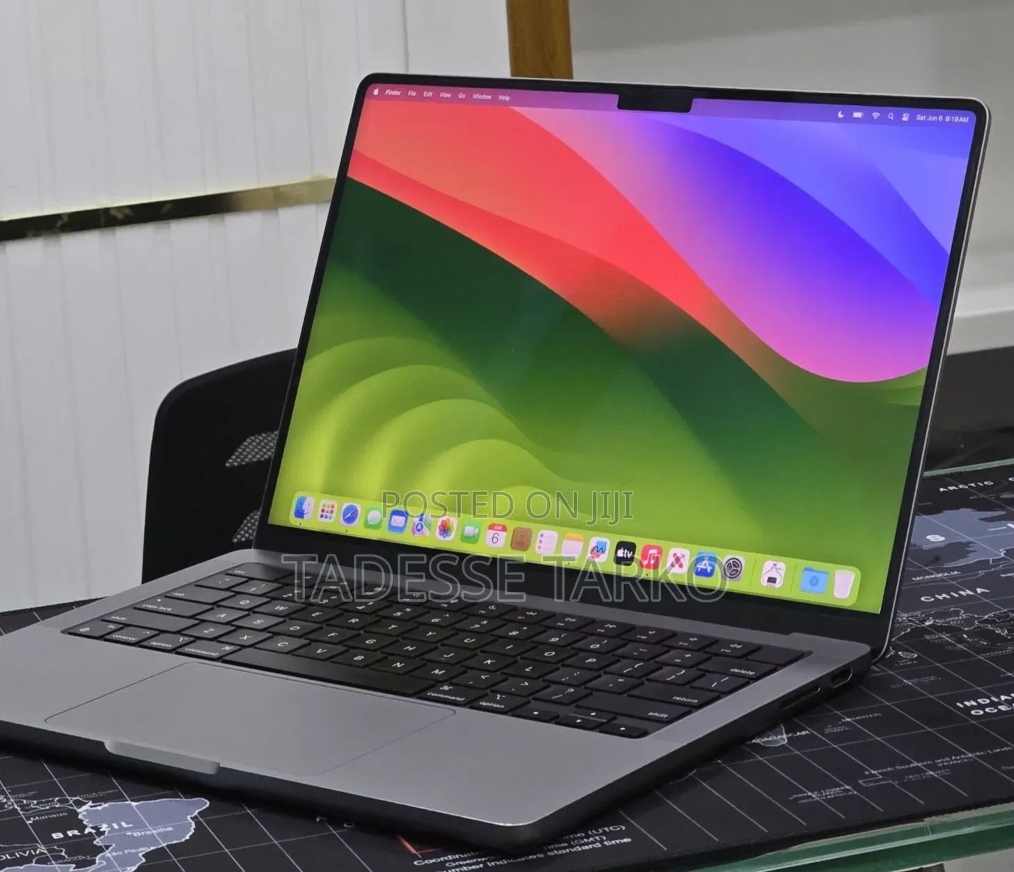 New Laptop Apple MacBook Pro 2023 M3 8GB Apple M3 Pro SSD 512GB