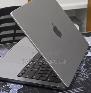 New Laptop Apple MacBook Pro 2023 M3 8GB Apple M3 Pro SSD 512GB
