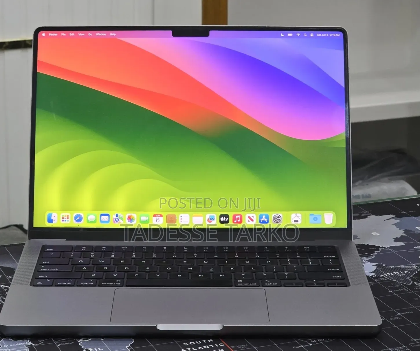 New Laptop Apple MacBook Pro 2023 M3 8GB Apple M3 Pro SSD 512GB