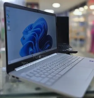 New Laptop HP Stream Notebook 16GB Intel Core i7 SSD 512GB