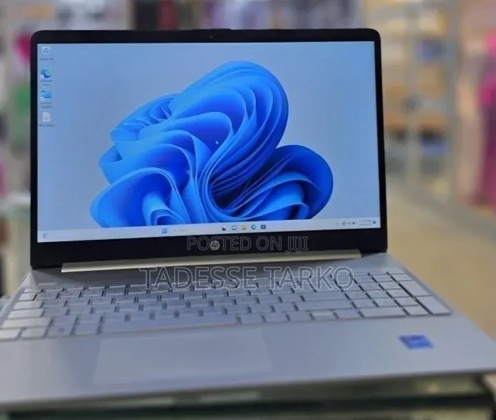 New Laptop HP Stream Notebook 16GB Intel Core i7 SSD 512GB