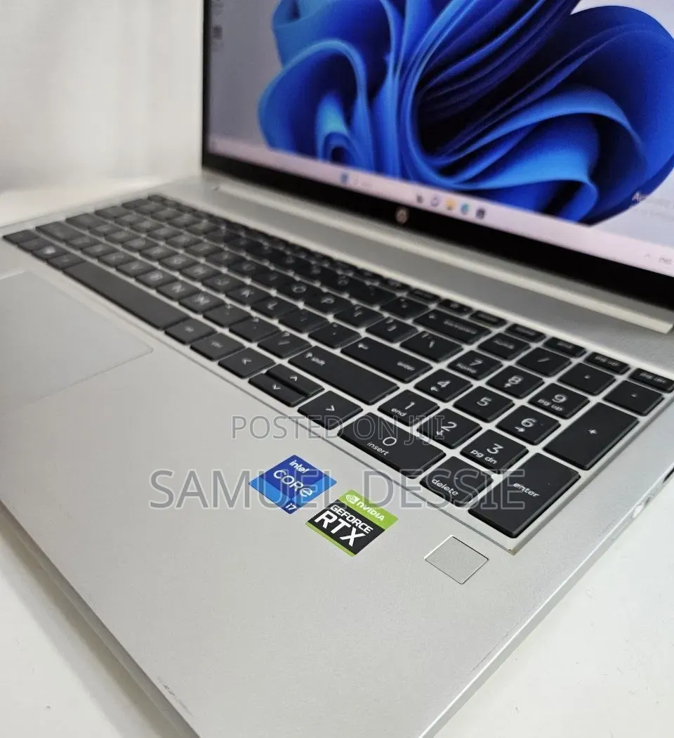 New Laptop HP ProBook 440 G10 16GB Intel Core i7 SSD 1T