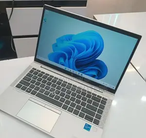 New Laptop HP EliteBook 840 16GB Intel Core i5 SSD 512GB
