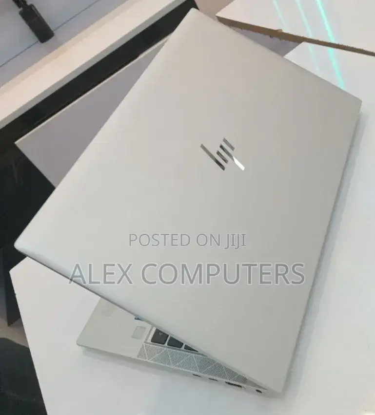 New Laptop HP EliteBook 840 16GB Intel Core i5 SSD 512GB