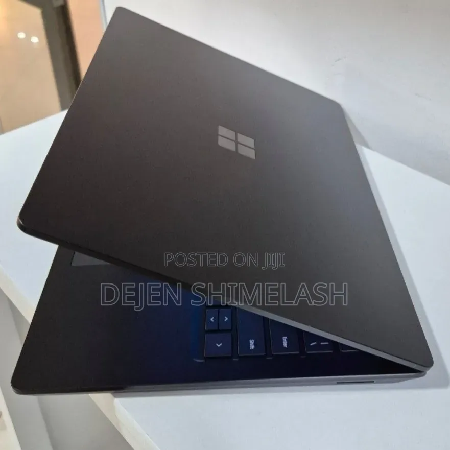 New Laptop Microsoft Surface Laptop 5 16GB Intel Core i7 SSD 512GB