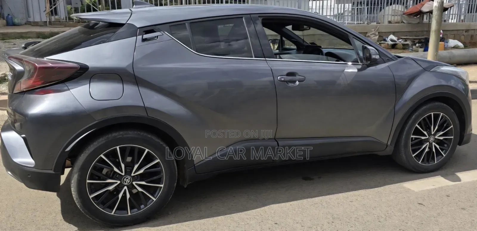 Toyota C-HR 2017 Gray