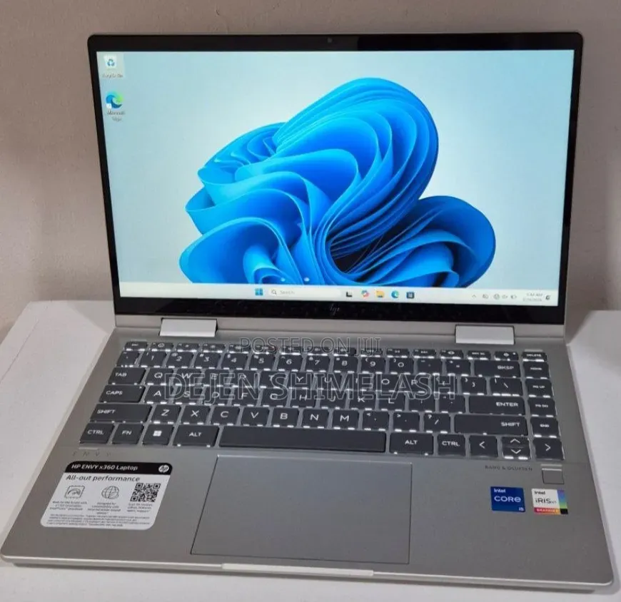 New Laptop HP Envy X360 8GB Intel Core i5 SSD 512GB