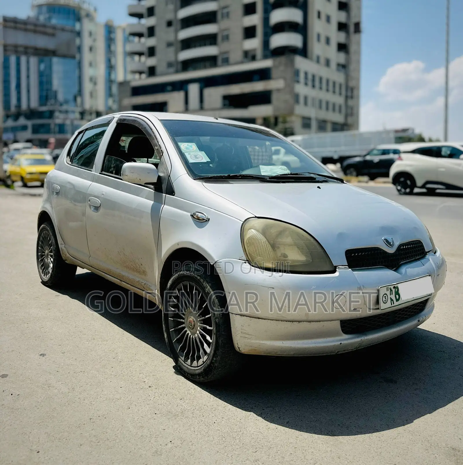 Toyota Vitz 2001 Silver