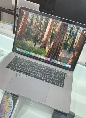 New Laptop Apple MacBook Pro 2019 32GB Intel Core i9 SSD 512GB