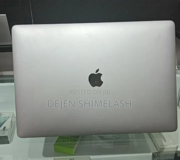 New Laptop Apple MacBook Pro 2019 32GB Intel Core i9 SSD 512GB