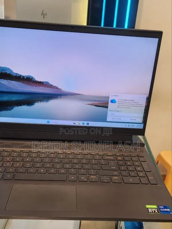 New Laptop Dell G15 5511 16GB Intel Core i7 SSD 512GB