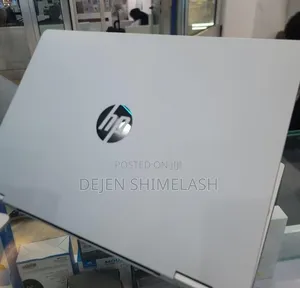 New Laptop HP OmniBook 5 Flip 16GB AMD Ryzen 7 SSD 512GB
