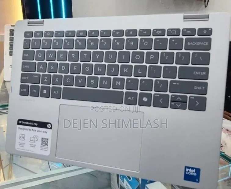 New Laptop HP OmniBook 5 Flip 16GB AMD Ryzen 7 SSD 512GB