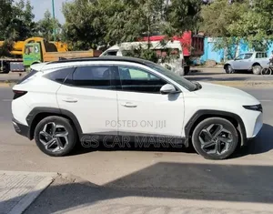 Hyundai Tucson XRT 2022 White