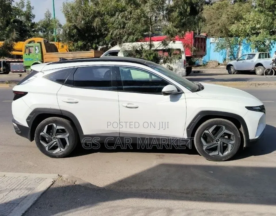 Hyundai Tucson XRT 2022 White