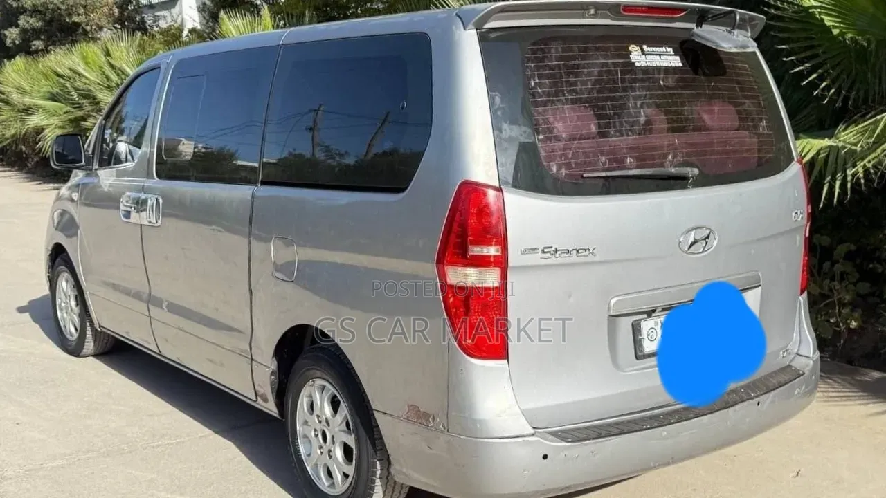Hyundai Starex 2012 Grey