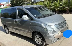 Hyundai Starex 2012 Grey